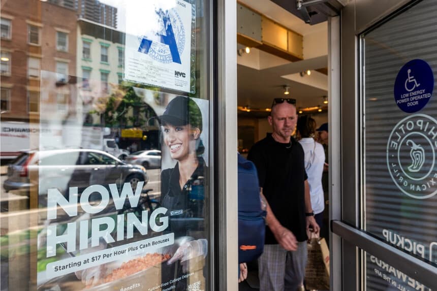 Edad, IA y riqueza: cada vez son menos estadounidenses de edad avanzada que trabajan