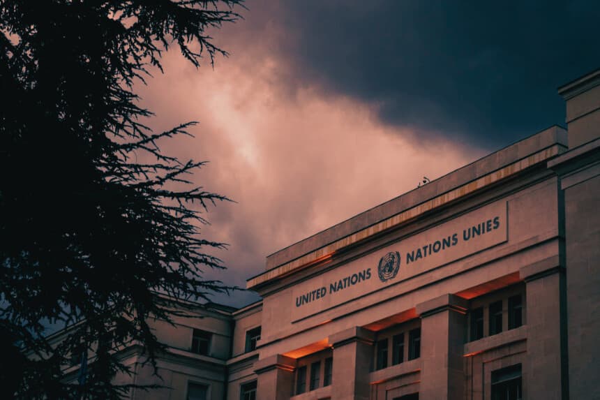 Una foto tomada el 29 de septiembre de 2021 muestra un edificio del «Palais des Nations», que alberga las oficinas de las Naciones Unidas en Ginebra. (FABRICE COFFRINI/AFP vía Getty Images)