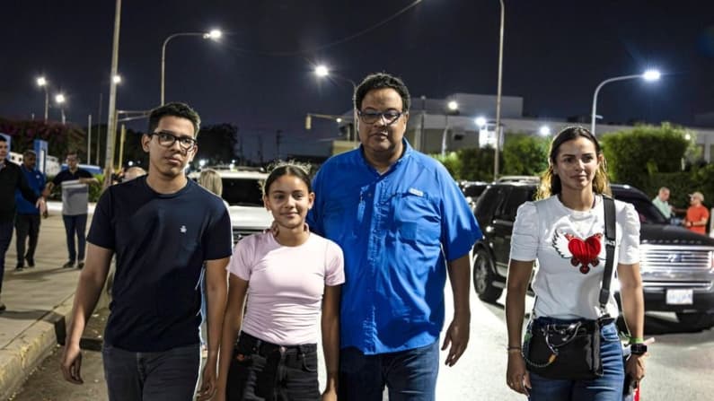 Justicia venezolana otorga libertad condicional al exalcalde opositor Rafael Ramírez