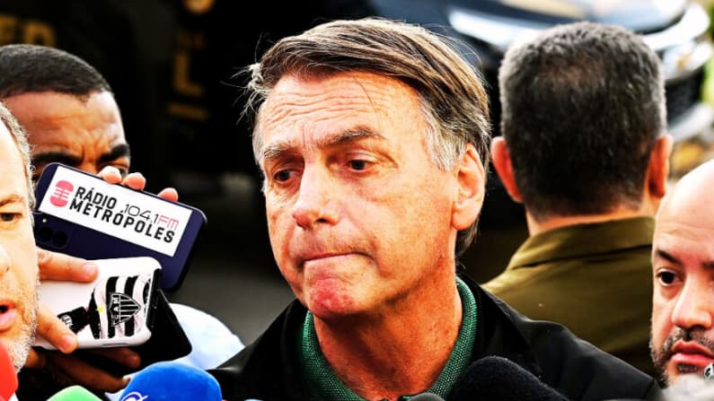 Bolsonaro pide autorización judicial para operarse del hombro en los próximos días