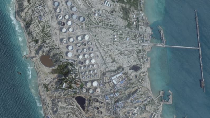 Irán se enfrenta a cierres inminentes de pozos petroleros a medida que las reservas se acercan a su tope