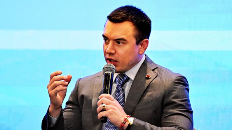 Presidente de Ecuador endurece control en cárceles con nuevo reglamento