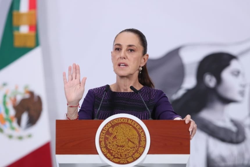 Sheinbaum dice que buscan deportación del contralmirante detenido por "huachicol fiscal" en Argentina