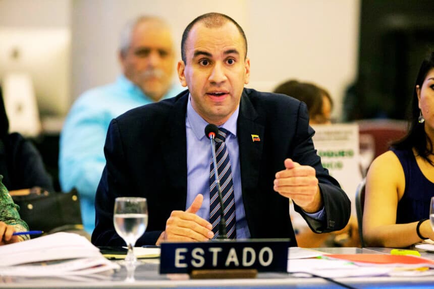 Cruz Roja Internacional apoyará labores en cárceles de Venezuela, asegura fiscal