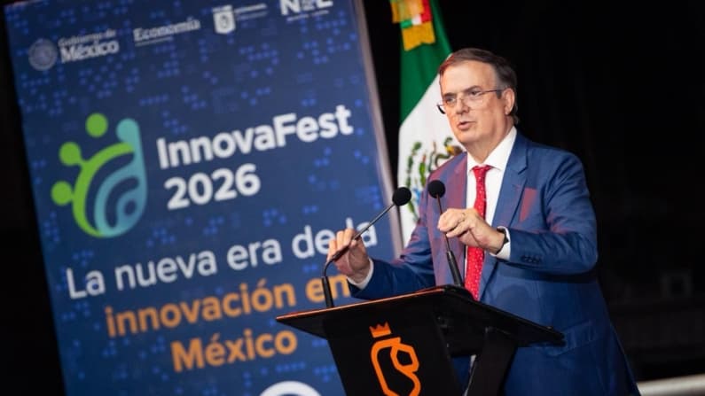 Ebrard ve una "gran oportunidad" para México ante el objetivo de EE. UU. de eliminar su dependencia de Asia
