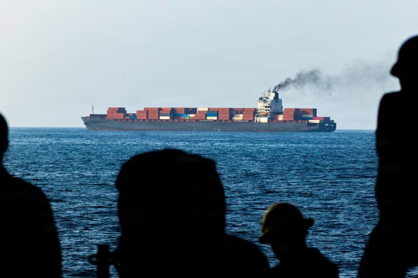 Trump sugiere que la ayuda de Beijing a Irán es limitada