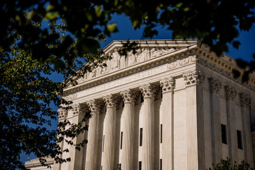 El edificio de la Corte Suprema de los Estados Unidos el 4 de mayo de 2026 en Washington, D.C. La Corte Suprema suele publicar sus fallos los lunes por la mañana durante los meses de mayo y junio. (Andrew Harnik/Getty Images).