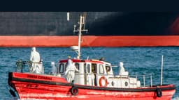 Imágenes: Evacuación de crucero, huelga de transporte y recreación histórica de batalla alrededor del mundo