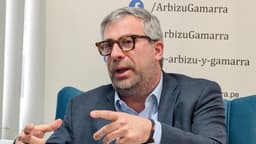 Con 13 denuncias en su contra, exjefe electoral peruano ofrece cooperar con la justicia