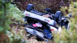 Niña de 5 años es encontrada viva 30 horas después del accidente que cobró la vida de sus padres