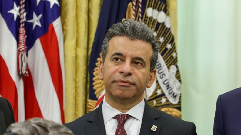 Trump dice que Marty Makary dejó el cargo de comisionado de la FDA