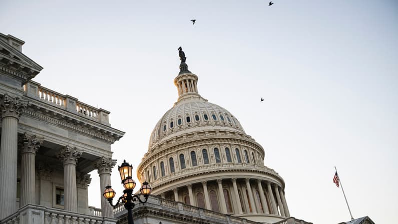Resoluciones del Congreso buscan que Trump presione a Xi por disidentes detenidos