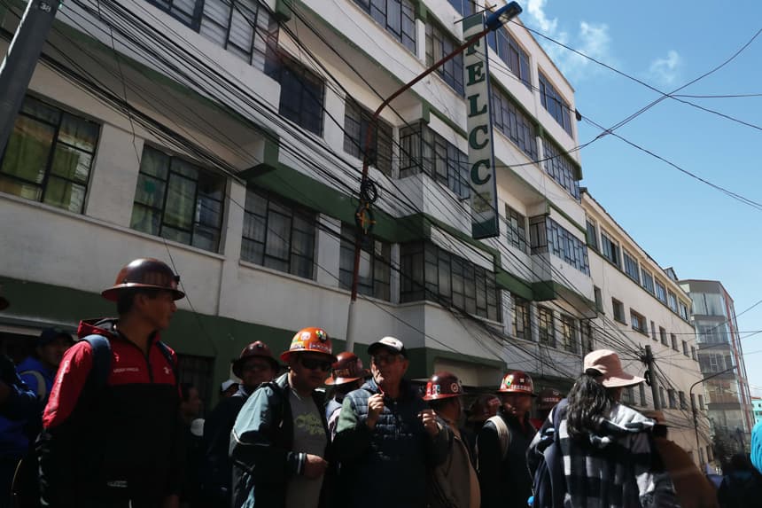 Gobierno boliviano atribuye muerte de turista a las protestas