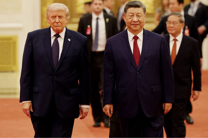 El presidente de Estados Unidos, Donald Trump, llega a un banquete de Estado ofrecido por el presidente chino, Xi Jinping, el 14 de mayo de 2026 en Beijing, China. (Alex Wong/Getty Images)