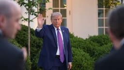 Trump advierte a Irán que debe actuar rápido en el acuerdo o de lo contrario habrá ataques