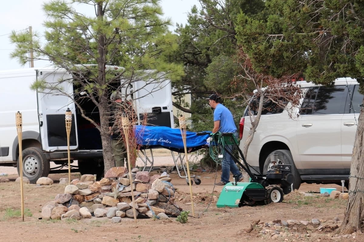 Tres fallecidos en Nuevo México; socorristas descontaminados tras exposición a sustancia desconocida