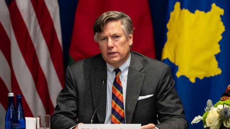 Christopher Landau cuestiona postura de legisladores de Morena a Raúl Castro tras imputación