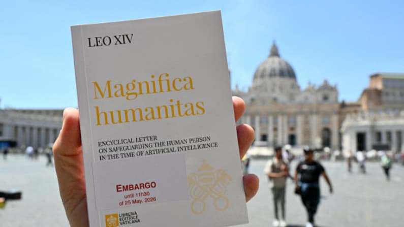 El Papa pide frenar desarrollo de la IA para proteger a la “familia humana”