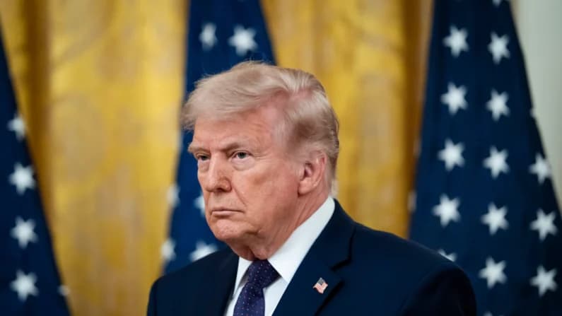 Trump firma decreto contra fraude aduanero y evasión de aranceles