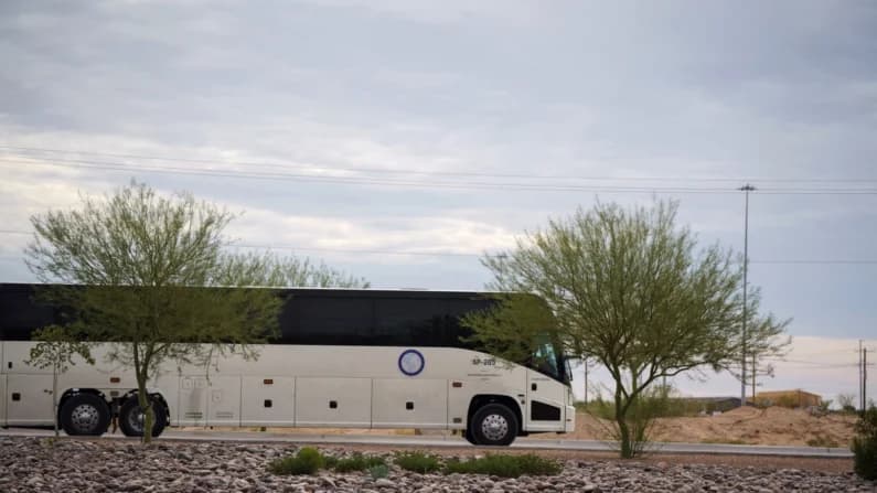 Demanda alega condiciones inhumanas en campamento del ICE