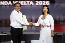 Fujimori y Sánchez debaten antes de segunda vuelta en Perú, ambos prometen más gasto en salud y educación