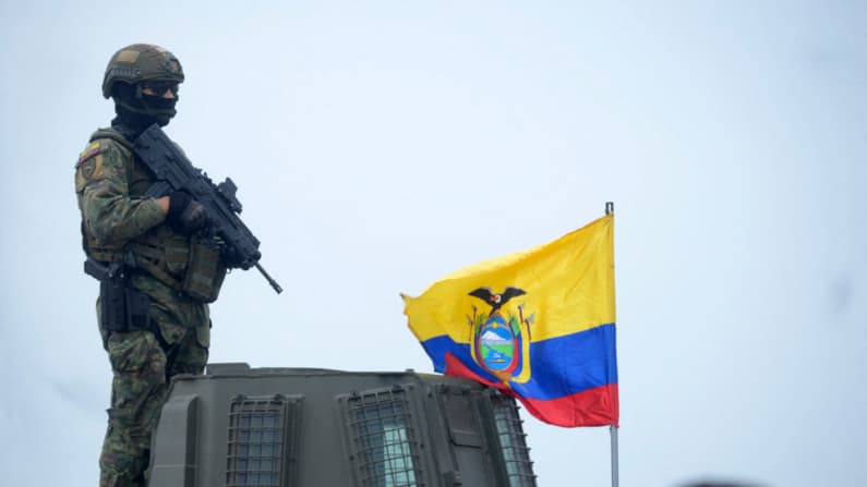 Ecuador presenta "Ley Antimafias" para imponer penas más severas a miembros del crimen organizado