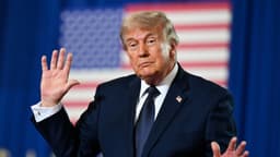 Trump afirma que máximo líder de Irán participa en conversaciones de paz