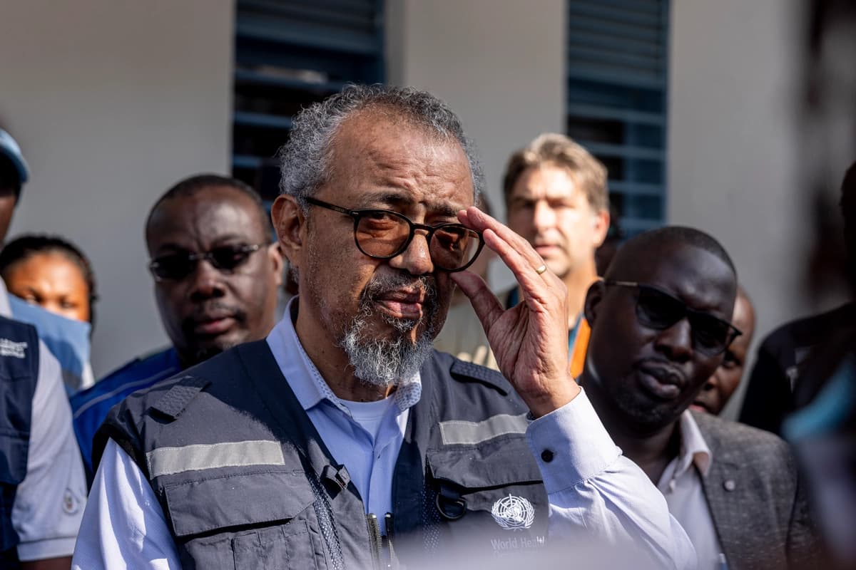 El director general de la Organización Mundial de la Salud (OMS), Tedros Adhanom Ghebreyesus, en Bunia, Congo, el 31 de mayo de 2026. (Michel Lunanga/Getty Images).