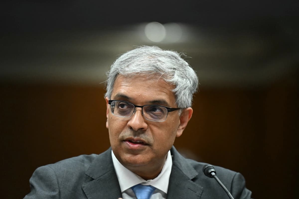 El Dr. Jay Bhattacharya, director interino de los Centros para el Control y la Prevención de Enfermedades (CDC), en Washington el 21 de mayo de 2026. (Drew Angerer/AFP vía Getty Images).