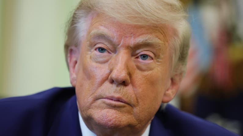 Trump condena el comunismo y dice que su popularidad conduce a "la muerte, la destrucción y la miseria"