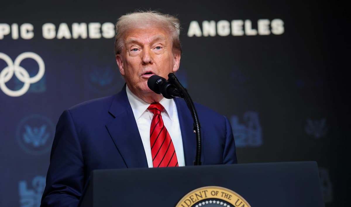 El presidente Donald Trump habla antes de firmar una orden ejecutiva en el Auditorio South Court del Edificio de Oficinas Ejecutivas Eisenhower en Washington el 5 de agosto de 2025. (Win McNamee/Getty Images)
