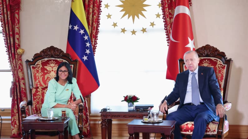 Delcy Rodríguez y Erdogan acuerdan realizar la V Comisión Mixta de Cooperación Turquía - Venezuela