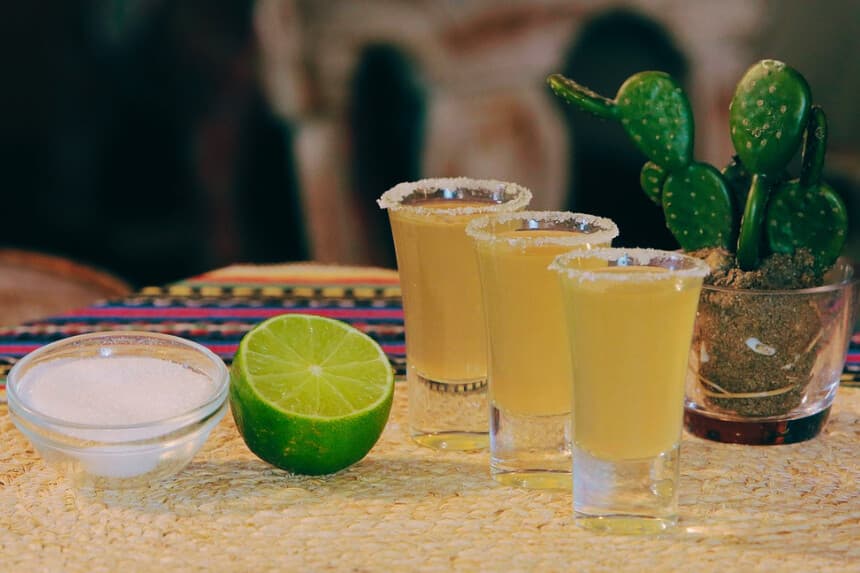 Imagen Ilustrativa de caballitos de tequila. (Rubén Calvo/ Pixabay)