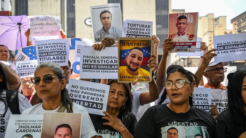 Foro Penal confirma la excarcelación de 15 militares presos políticos en Venezuela