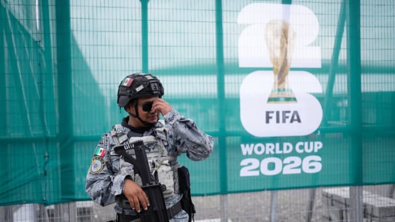 Infantino pide calma a sus críticos antes del Mundial en México