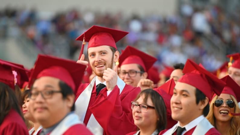 Administración Trump pondrá en marcha nuevos planes de pago de préstamos estudiantiles el 1 de julio