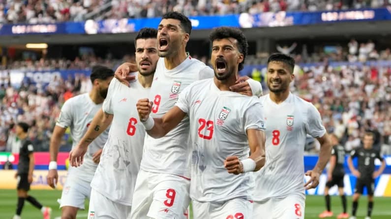 Irán debuta en el Mundial con un empate contra Nueva Zelanda