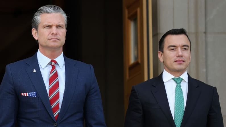 EE. UU. reconoce a Noboa como "un socio ejemplar" en la lucha contra el narcotráfico
