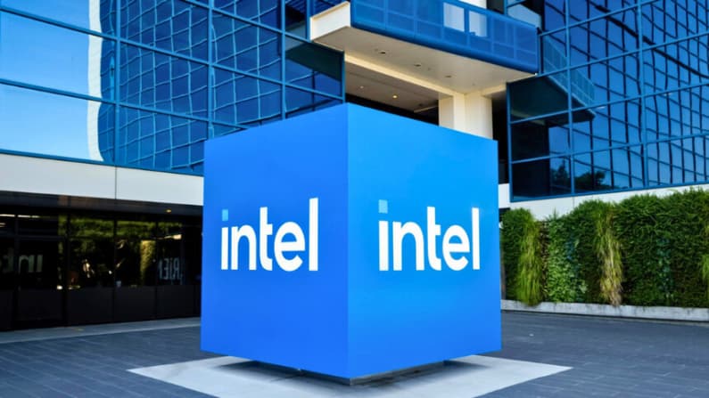 Apple se asociará con Intel para la fabricación de chips en EE. UU.: Trump