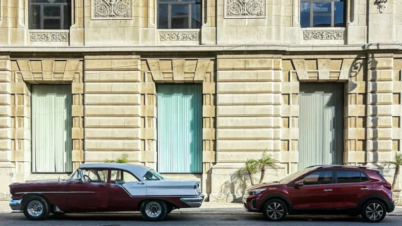 Legisladores cubanos aprueban más de 175 reformas, los cambios más amplios a la economía de Cuba desde 1959