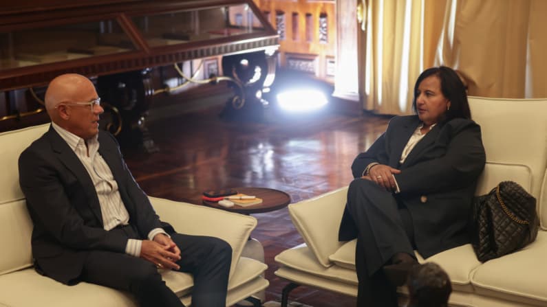 EE. UU. celebra los avances de Venezuela hacia la democracia tras reunión de políticos clave