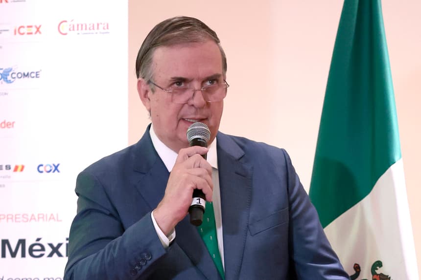 El secretario de Economía de México, Marcelo Ebrad, habla durante una rueda de prensa en Ciudad de México (Imagen de archivo. EFE/ José Méndez)