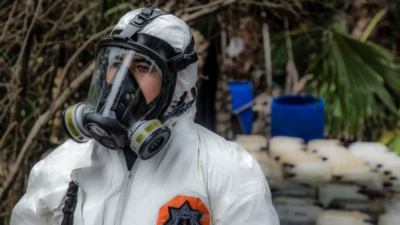 Incautan más de 20,000 L de metanfetamina en Sinaloa: Uno de los “decomisos más grandes” en México