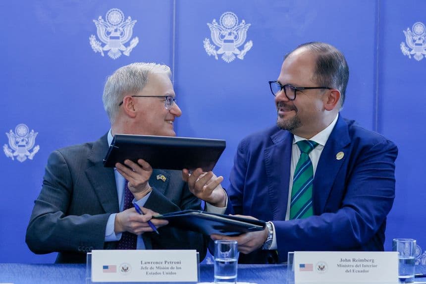Ecuador y EE. UU. inician un proyecto conjunto para reforzar la seguridad en frontera norte