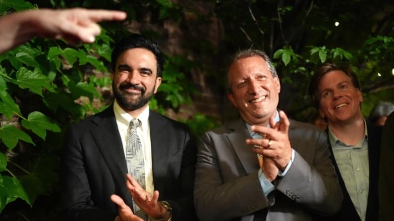 Candidatos respaldados por Mamdani ganan las primarias de la Cámara de Representantes en Nueva York