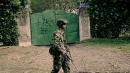 Autoridades detienen a presunto líder disidente de las FARC en la región central de Colombia