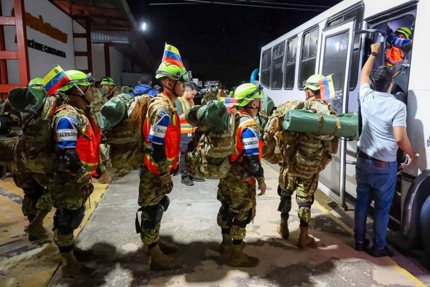 Venezuela recibe brigadas de España, El Salvador y México, además de un jefe de Marines