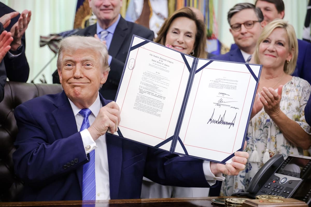 Trump nomina al expolicía estatal de Oklahoma, Lance Schroyer, como director del ICE