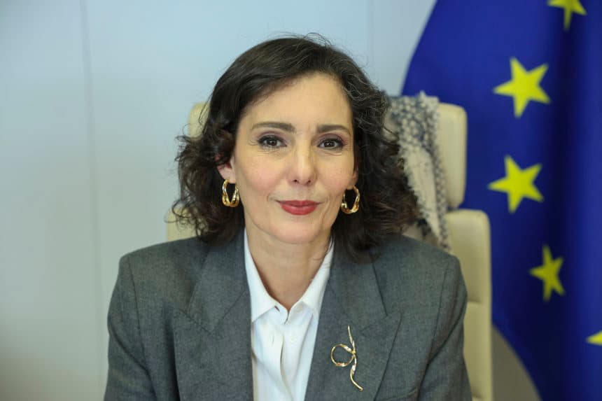 Bruselas envía un avión con ayuda humanitaria y destina 5 millones de euros a Venezuela