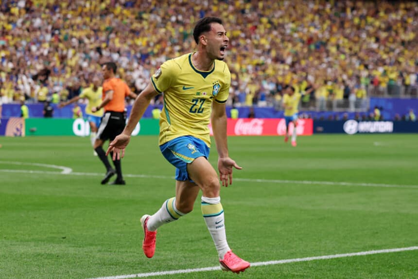 Brasil supera el miedo y vence 2-1 a Japón con un gol agónico
